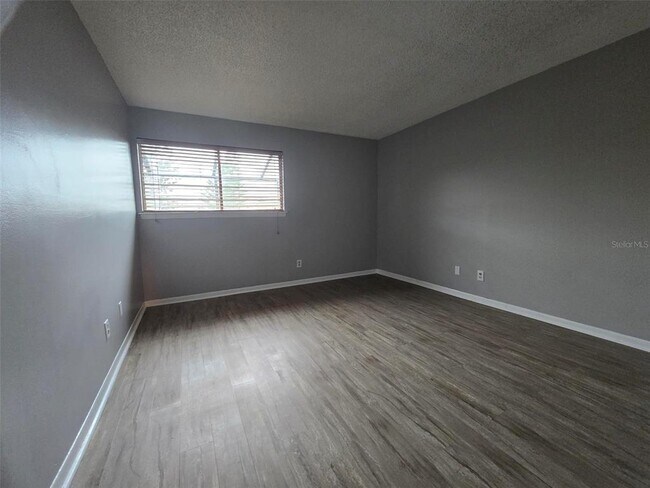 Building Photo - 6312 Newtown Cir