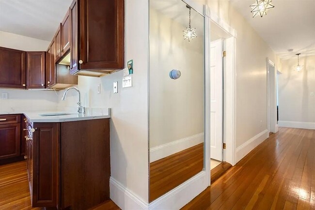 Building Photo - 401 Cabot St