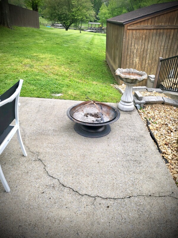 Building Photo - 202 Edgewater Dr