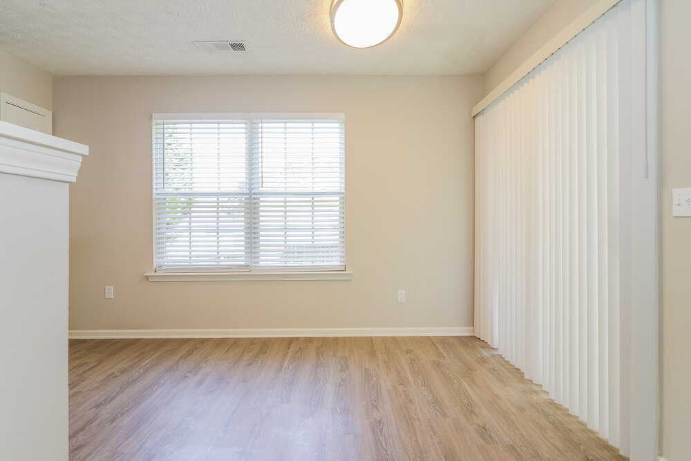 Building Photo - 141 Oak Grove Pl