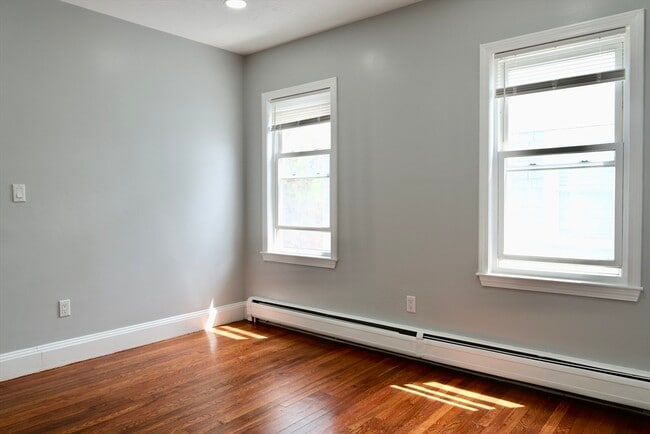 Building Photo - 23 Granfield Ave