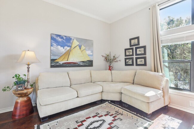 Building Photo - Luxury Riverfront Condo Near Georgetown Square | 2 Bed / 2 Bath with Balcony