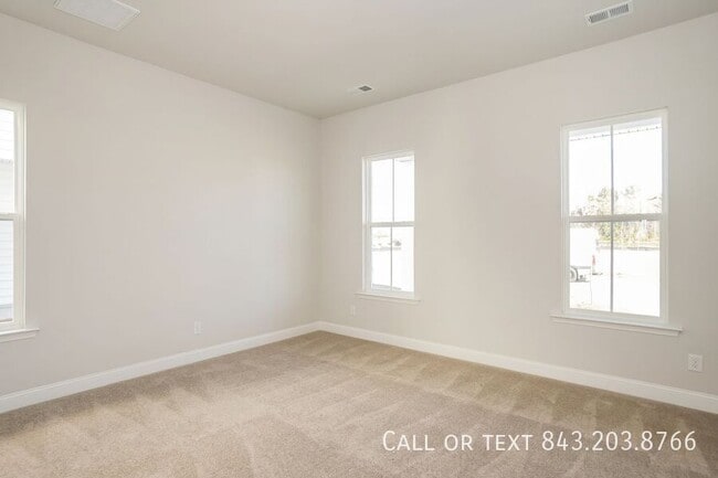 Building Photo - 1004 Yucca St