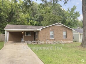 Building Photo - 3292 Sandy Springs Dr