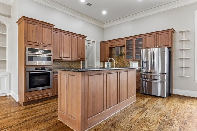 Building Photo - 6019 Post Oak Green Ln