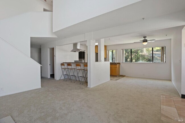 Building Photo - 219 Sea Crest Cir
