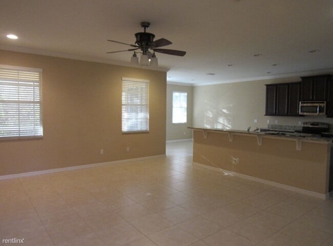 Building Photo - 644 Venice Place