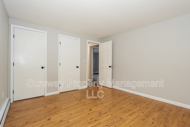 Building Photo - 408 Rosewood Ave