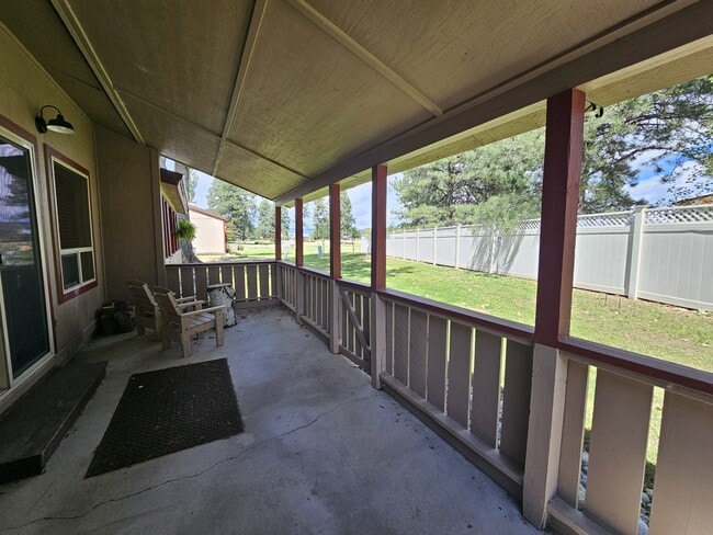 Building Photo - 217 Pinon Causeway