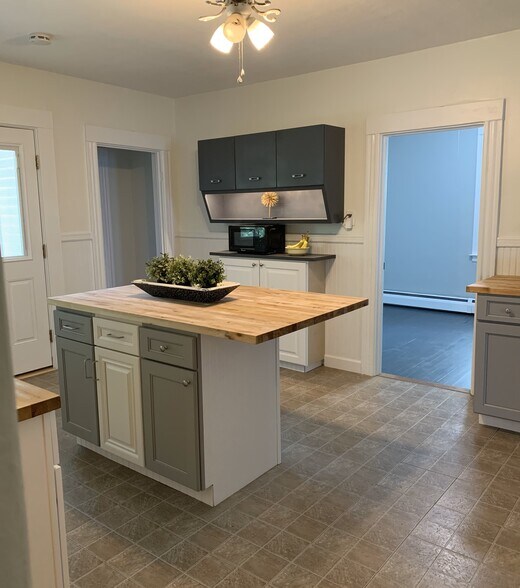 Kitchen - 53 North St