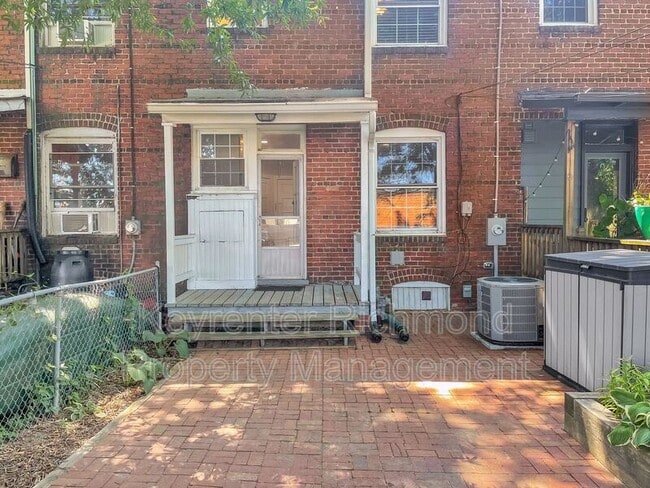 Building Photo - 3014 W Leigh St