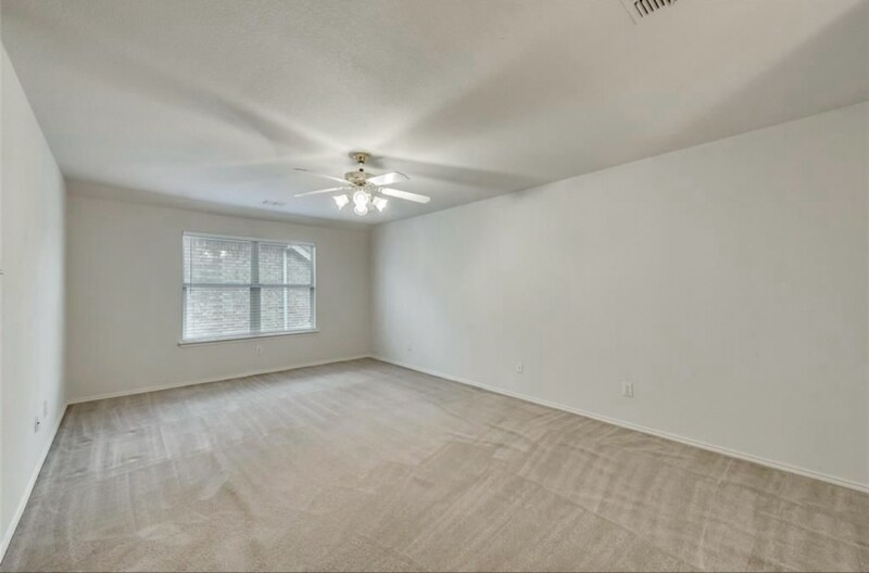 Building Photo - 818 Green Pond Dr