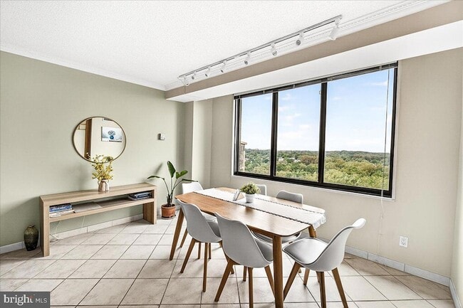 Building Photo - 5225 Pooks Hill Rd