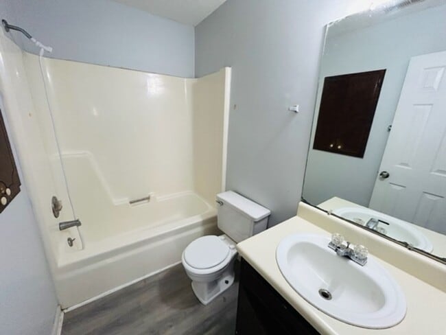 Building Photo - 4433 Torrance Dr NW