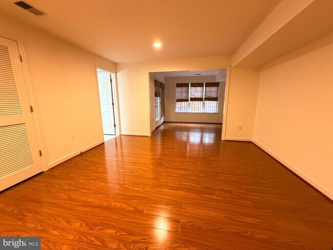 Building Photo - 4277 Park Green Ct