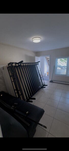 Building Photo - 250 Hancock Ave