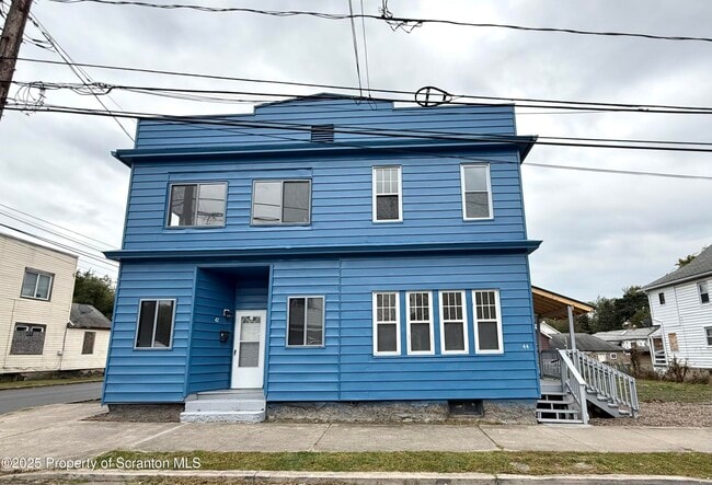 Primary Photo - 42 Cleveland St