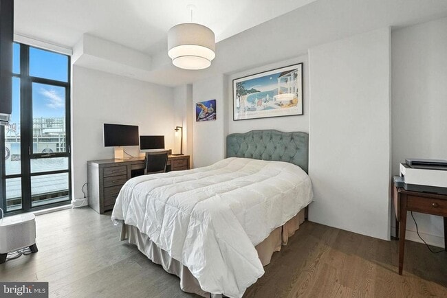 Building Photo - 70 N St SE