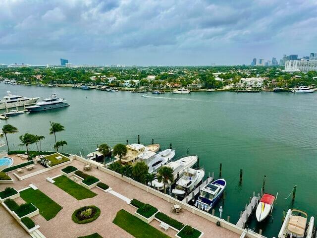 Building Photo - 1 Las Olas Cir