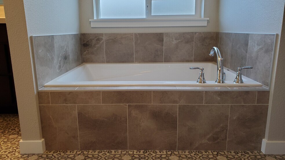 Building Photo - 16918 N Gwinnett Ave