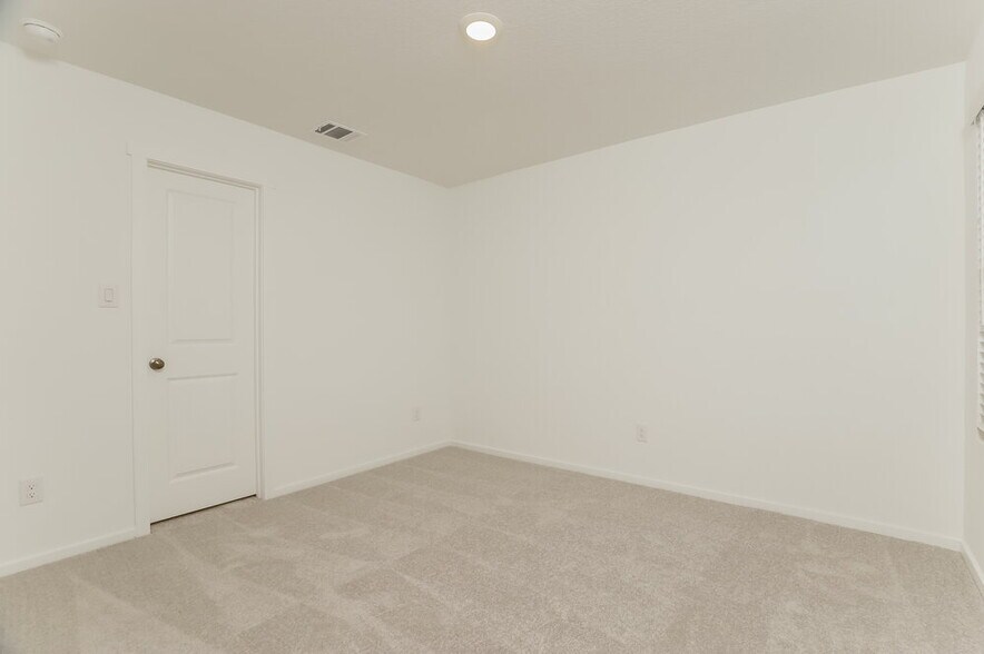 Building Photo - 417 Payton Pl