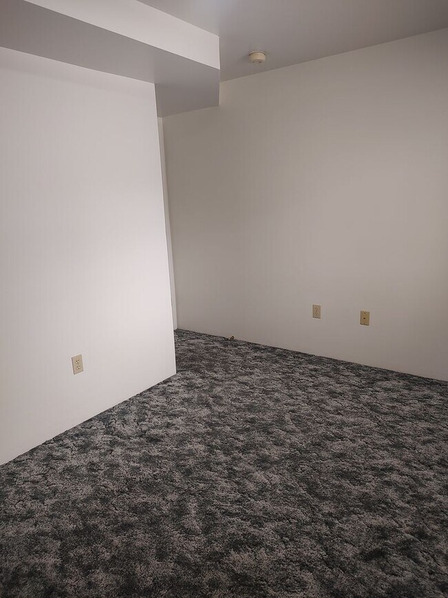 Building Photo - 1439 Terrace Dr