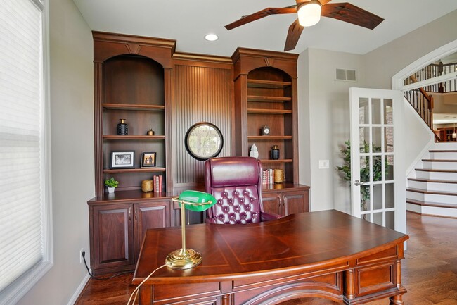 Building Photo - Five Bedroom House in Deerfield Township!