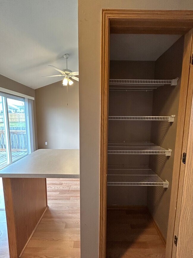 Building Photo - Spacious Millard Living with a Backyard You’ll Love