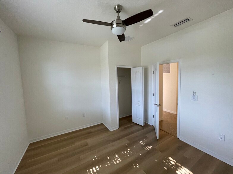 Building Photo - 19344 Bluff Dr