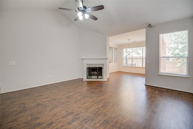 Building Photo - 322 Leafsage Ct