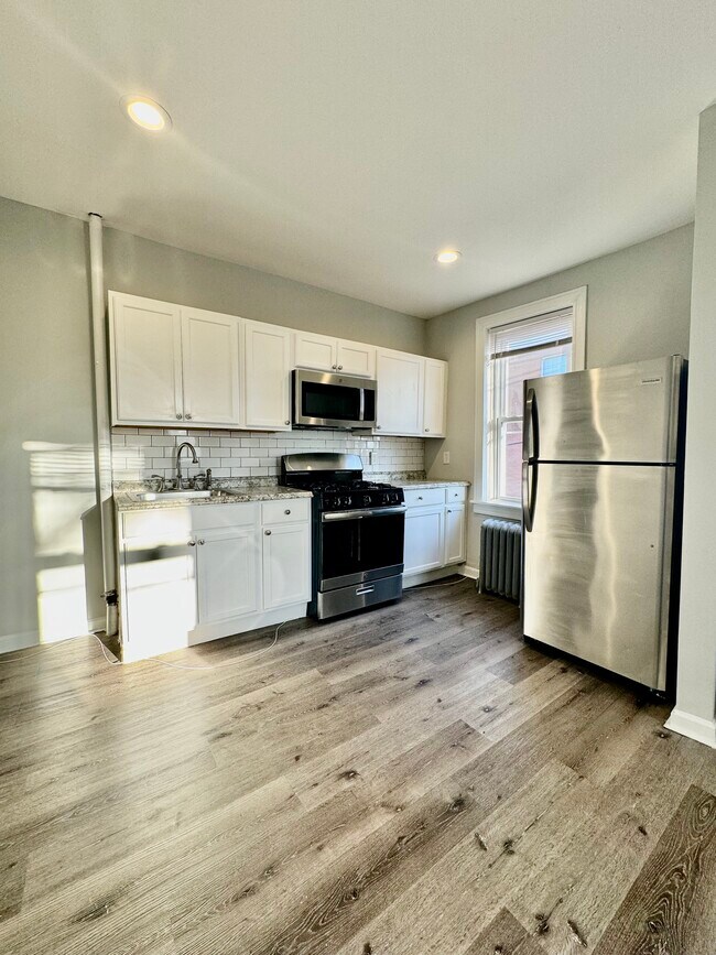 Building Photo - 5388 Hazelhurst St