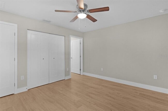 Building Photo - 9170 N Travis Dr