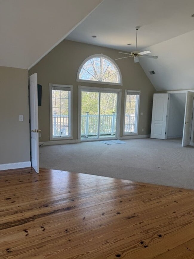 Building Photo - Welcome To Midway Farms NO HOA