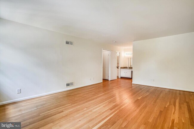 Building Photo - 11200 Powder Horn Dr