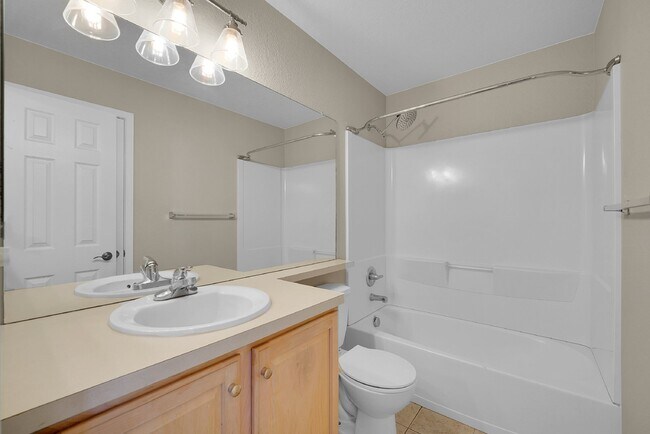 Building Photo - $2,925.00 - 3-bed, 3.5 bath Townhome with Finished Basement and Fireplace in Broomfield!