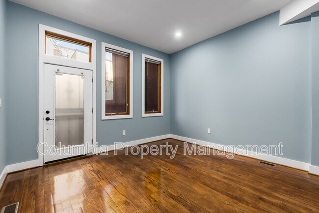 Building Photo - 1553 9th St NW