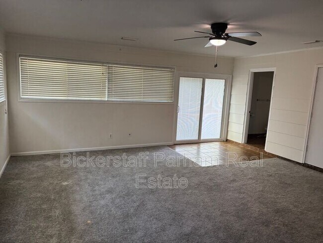 Building Photo - 6129 Charing Dr