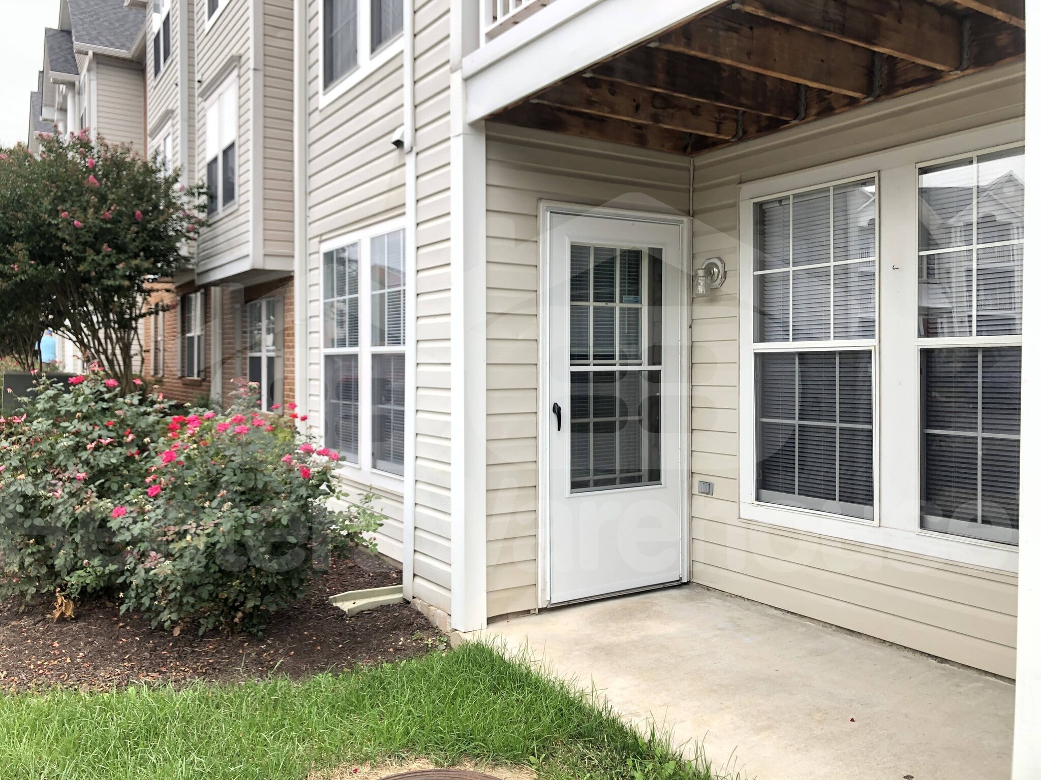 Building Photo - 695 Winding Stream Way