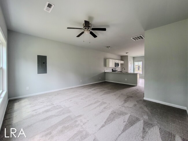 Building Photo - 185 Buckhorn Ave