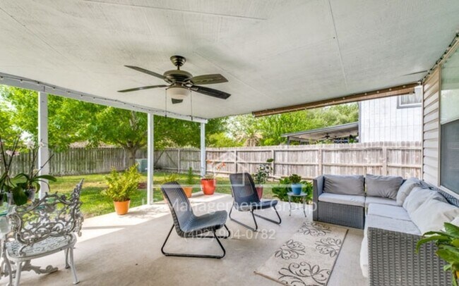 Building Photo - 7618 Van Ness Dr