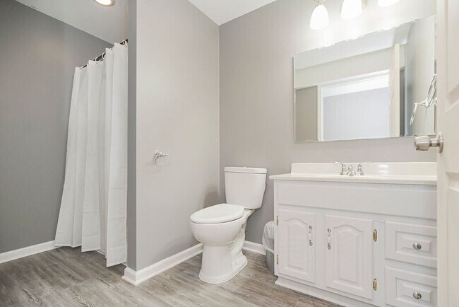 Building Photo - 1918 S Osage St