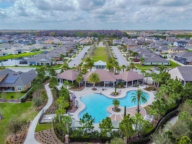 Building Photo - 32662 Brooks Hawk Ln