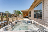 Building Photo - 626 Calhoun Dr