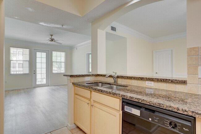 Building Photo - 224 Murcia Dr
