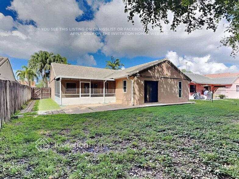 Building Photo - 6220 Gauntlet Hall Ln