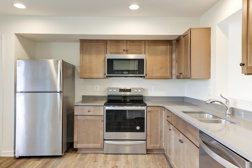 Building Photo - 47 Orch Grn Dr