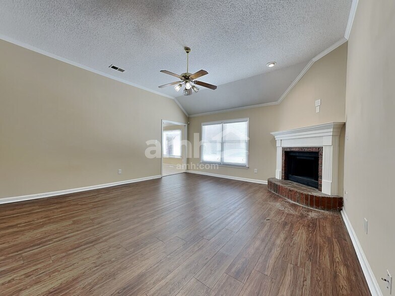 Building Photo - 5181 Marlboro Ct