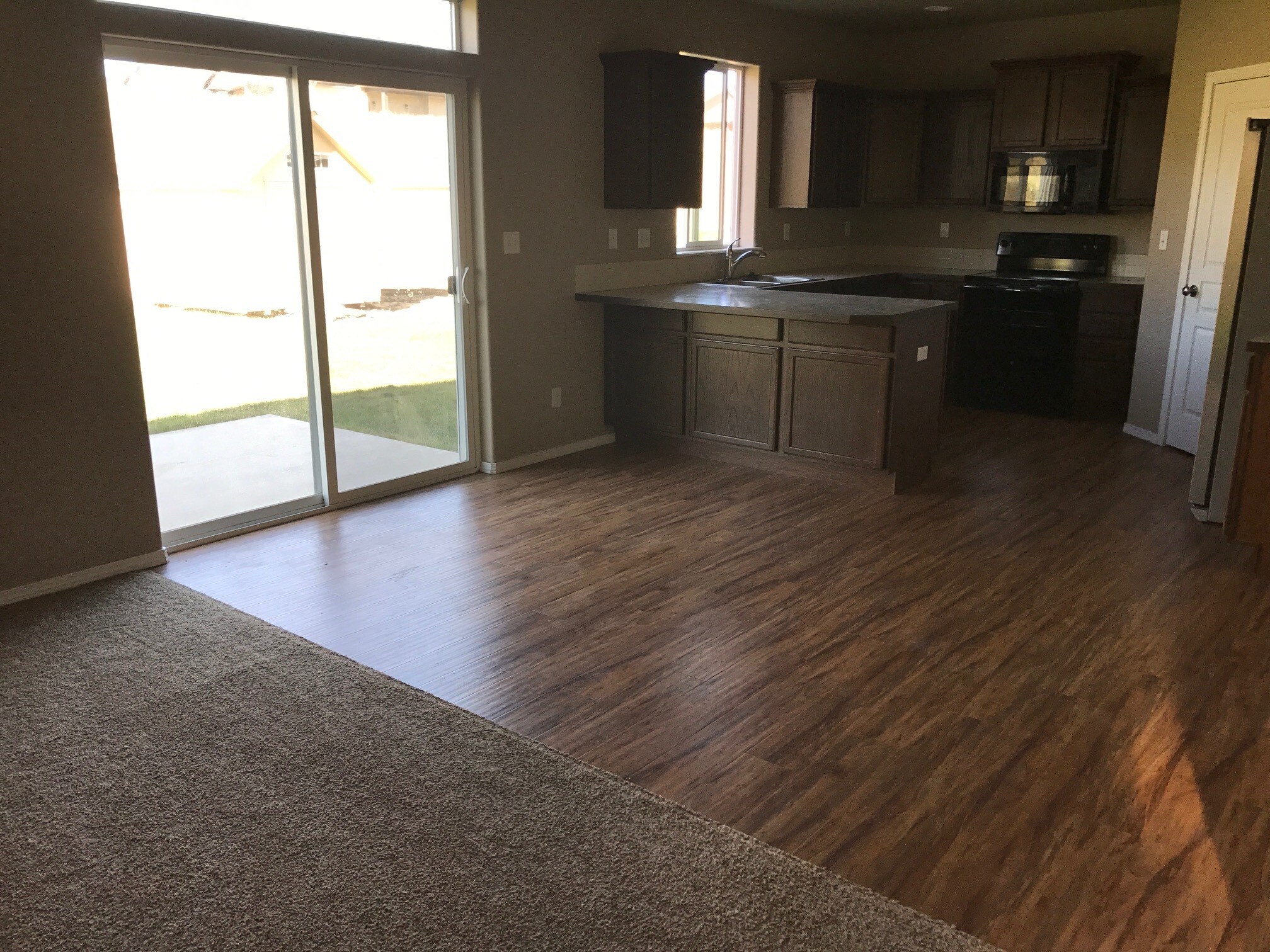 Building Photo - 1740 SW Panorama Dr