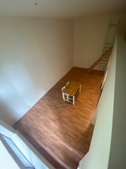 Building Photo - 80 Vine St