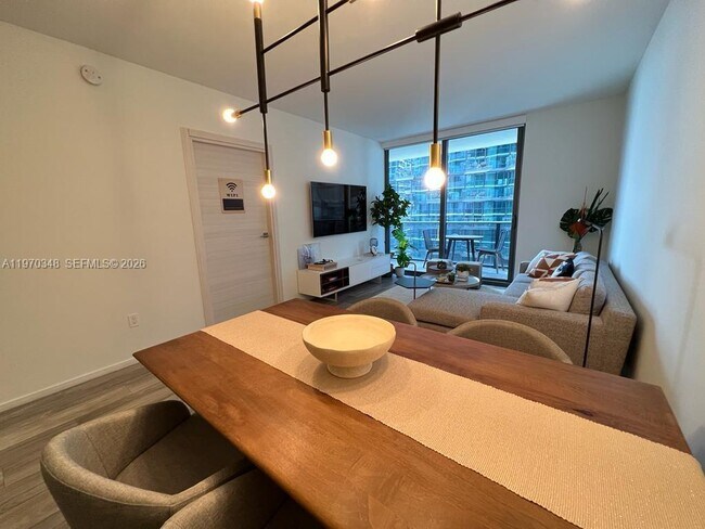 Building Photo - 801 S Miami Ave